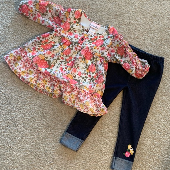LIKE NEW Little Lass flowered 2-piece pants outfit